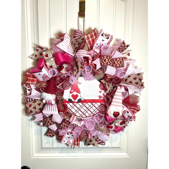 Handmade Valentine’s Home Sweet Gnome Ribbon Prelit Wreath 22 ins LED W18 - Picture 9 of 12